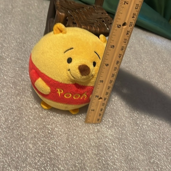 TY Beanie Ballz WINNIE THE POOH BEAR BALL Disney Pooh Plush Stuffed Toy - Picture 4 of 4